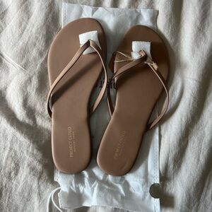 Project Cloud Flip Flops